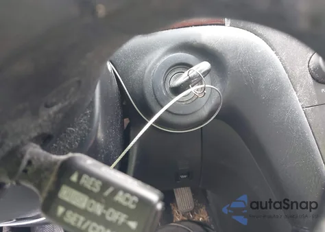 2002 Lexus Es 300 z USA, uszkodzony, nr VIN JTHBF30G720045976